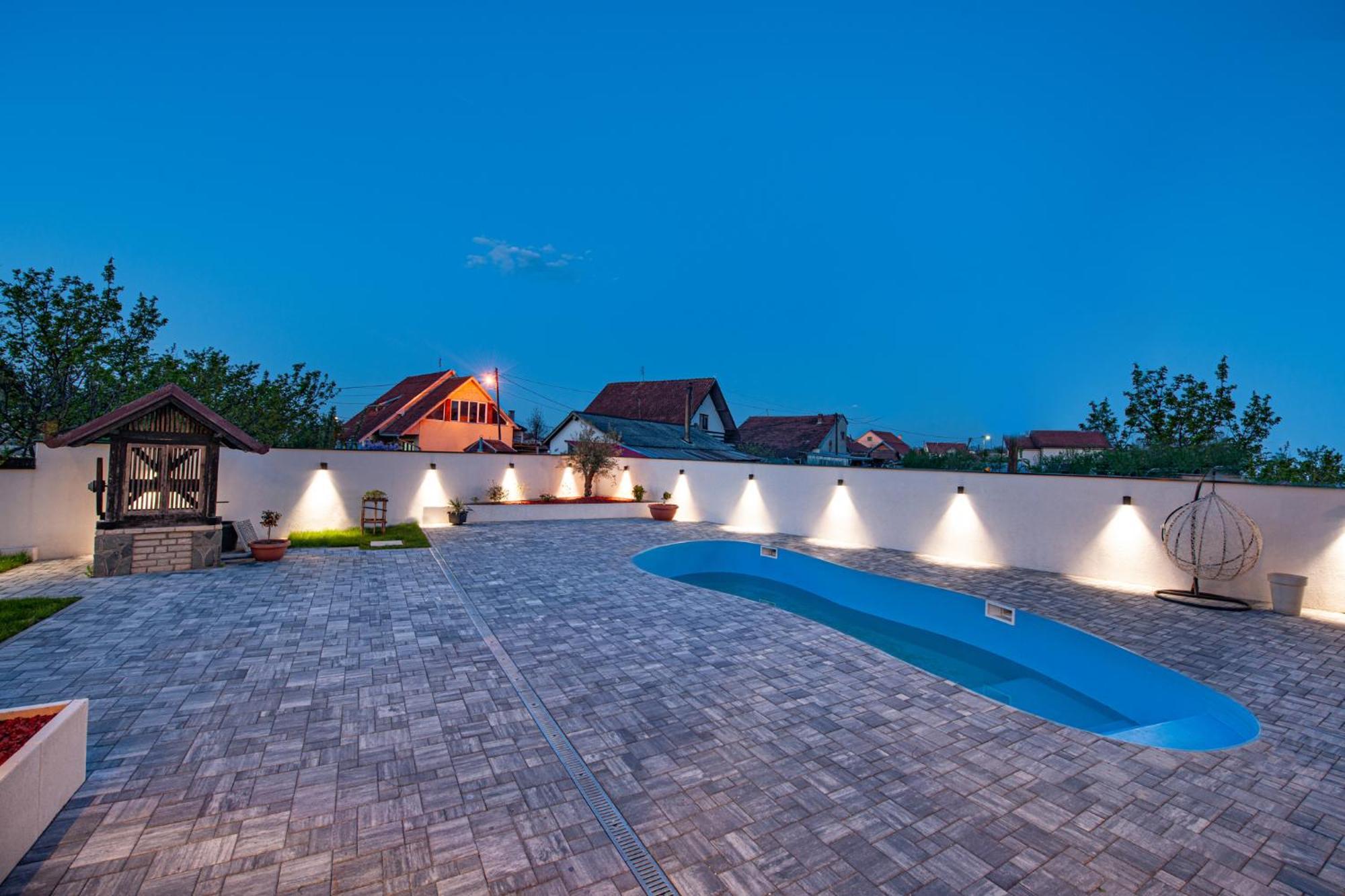 Hotel Kralj Кралево Экстерьер фото