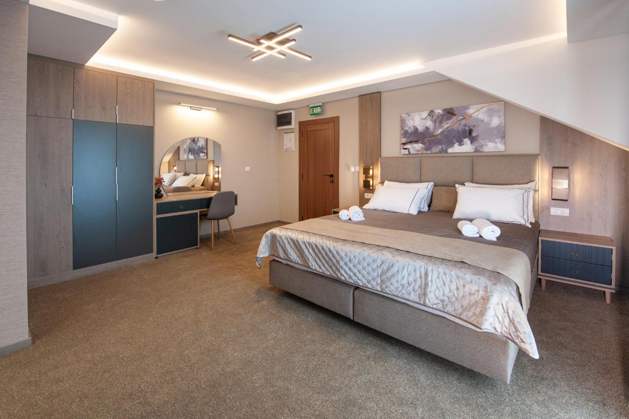 Hotel Kralj Кралево Экстерьер фото
