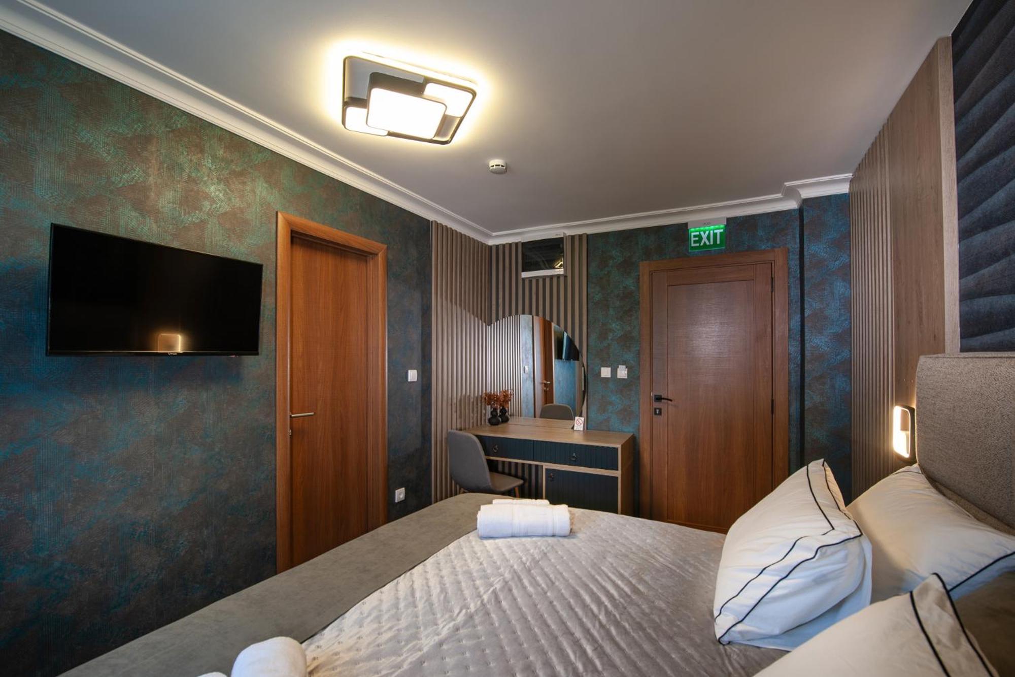 Hotel Kralj Кралево Экстерьер фото